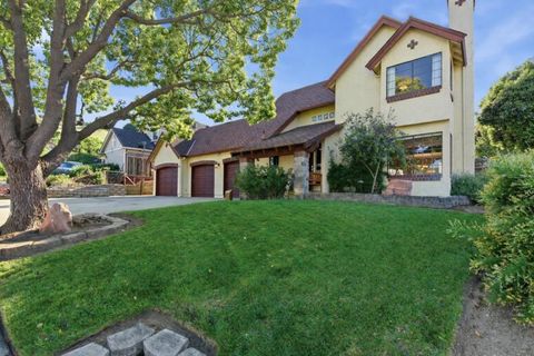Photo of 90 Lang Court, San Juan Bautista, CA 95045 (MLS # ML82041178)