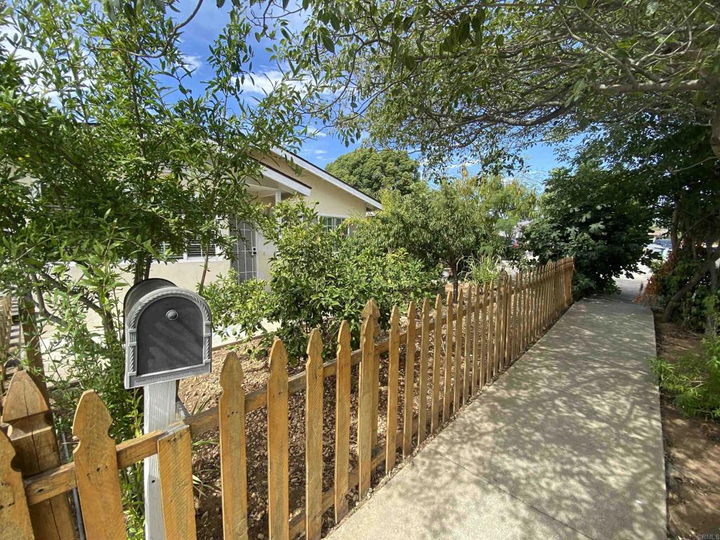 1746 Fairdale Avenue