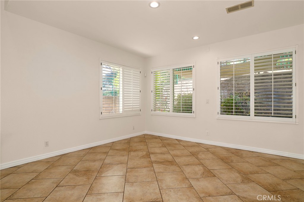 544 Hooper Ave