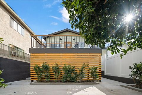 Photo of 739 W 2nd St, San Pedro, CA 90731 (MLS # CV26013539)