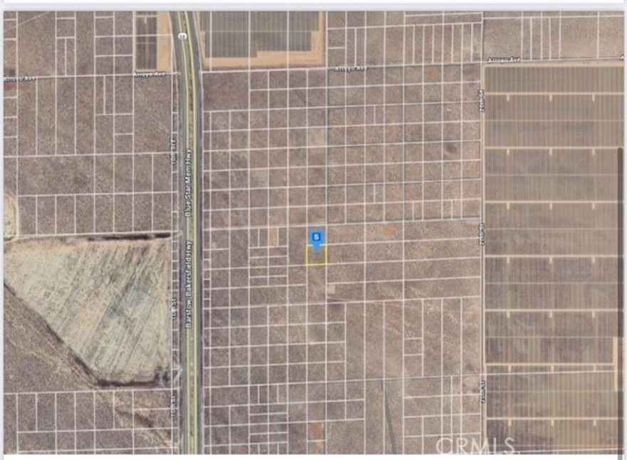 109,900 sqft (approx 2.5 acres) per the tax assessor of Vacant land in the city of Mohave located in Kern County.  The legal description is listed as "Vacant Industrial zoned M-1" and zoned as "Industrial Acreage."