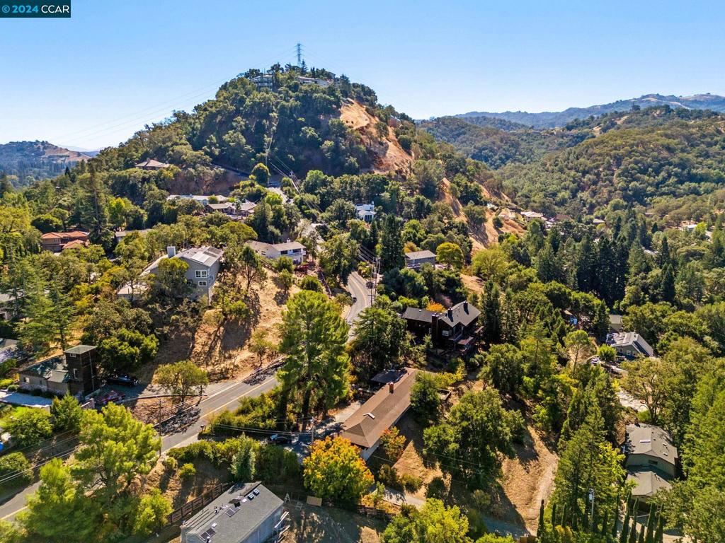 ALAMO CREST - Residential