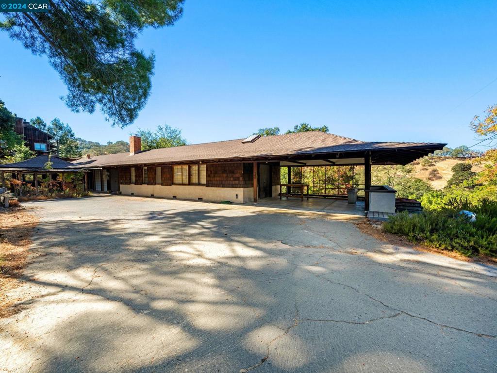 ALAMO CREST - Residential