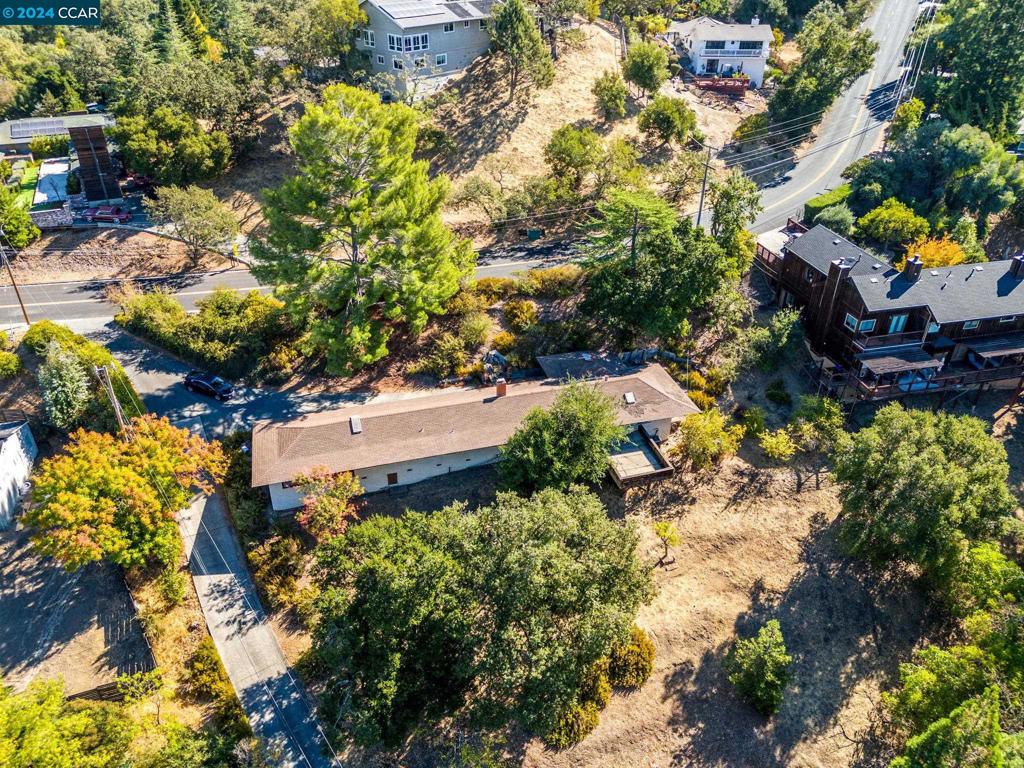 ALAMO CREST - Residential