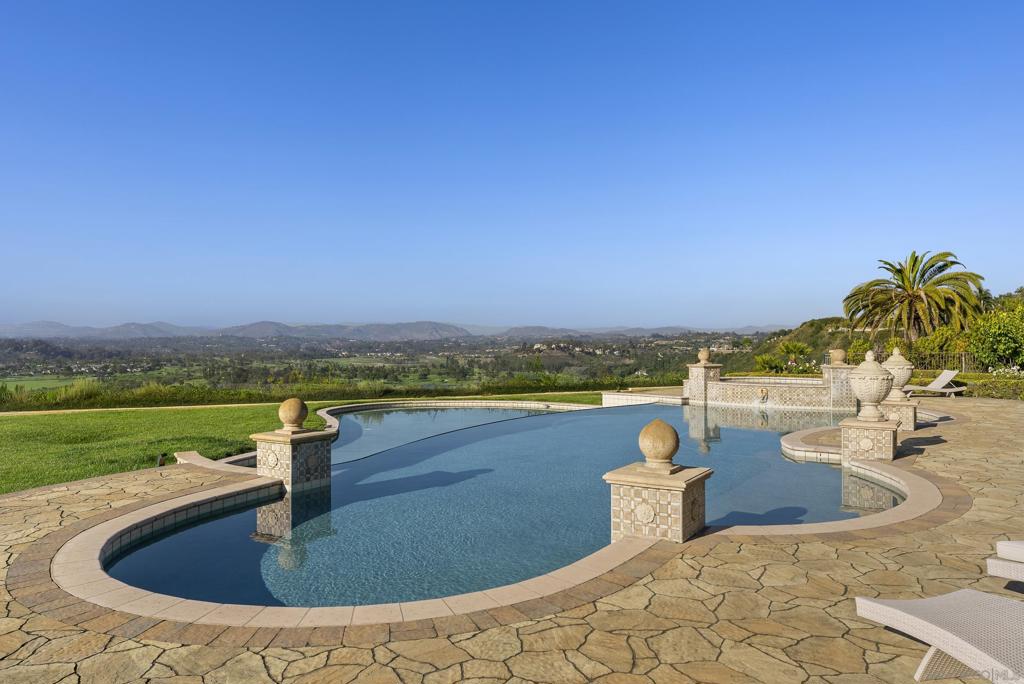 4760 Rancho Del Mar Trail