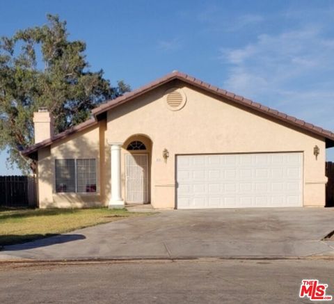Photo of 868 Oasis Village Court, Blythe, CA 92225 (MLS # 24409969) Photo of 868 Oasis Village Court, Blythe, CA 92225 (MLS # 24409969)