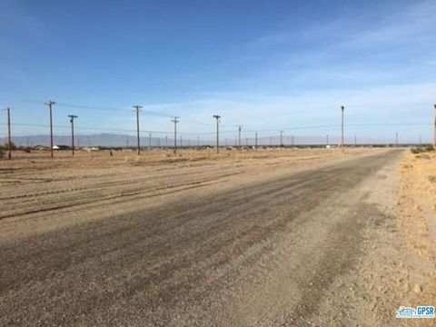 Photo of 2320 Cooper Avenue, Salton City, CA 92275 (MLS # 22220509) Photo of 2320 Cooper Avenue, Salton City, CA 92275 (MLS # 22220509)