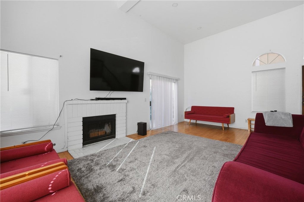 2915 E 60th Pl A