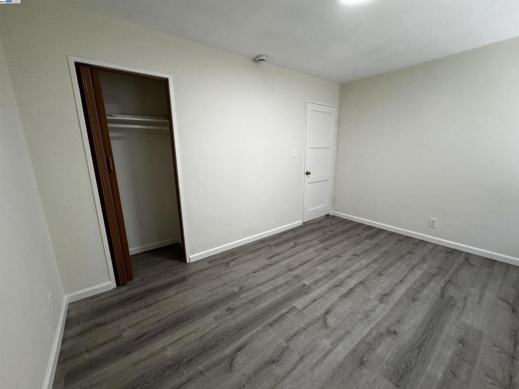 SLONZO VIL - Residential Lease