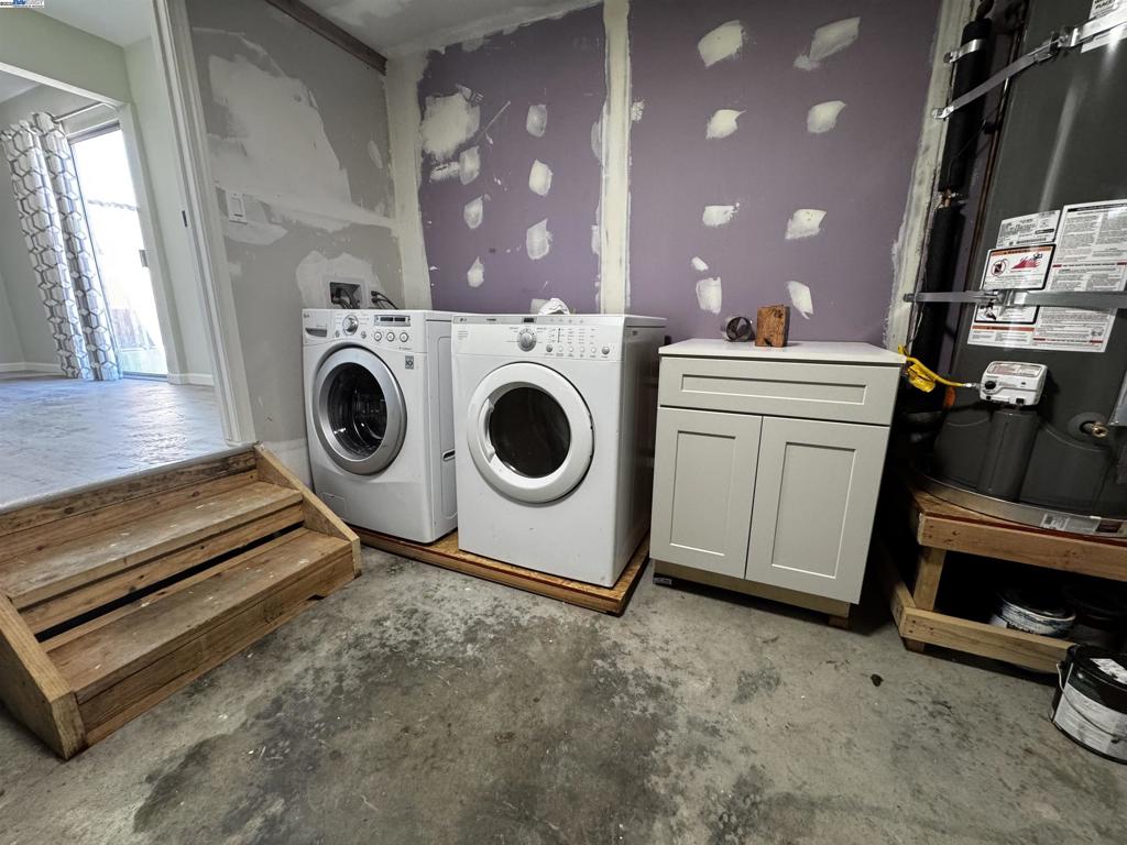 SLONZO VIL - Residential Lease