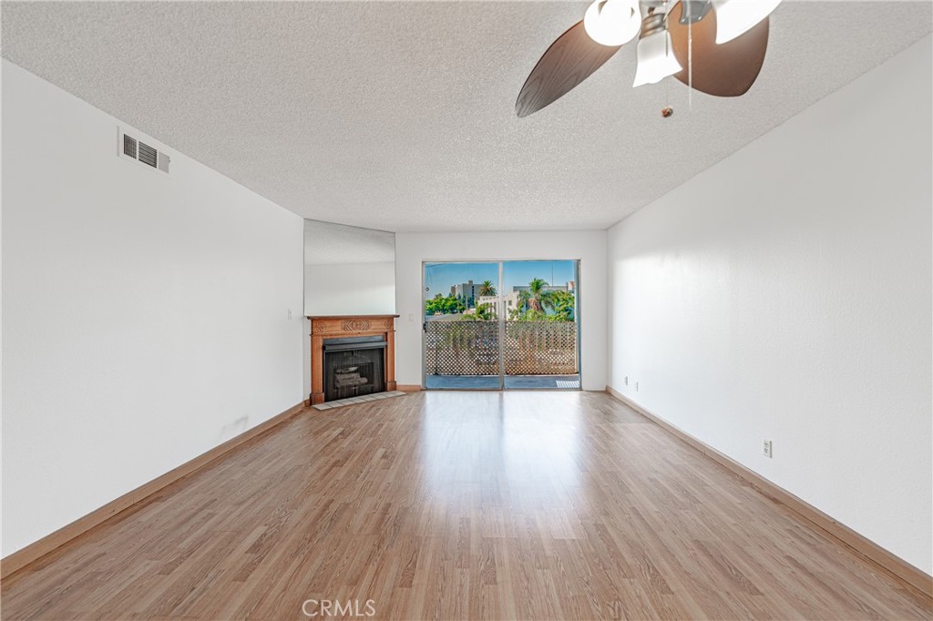 955 E 3rd Street 304