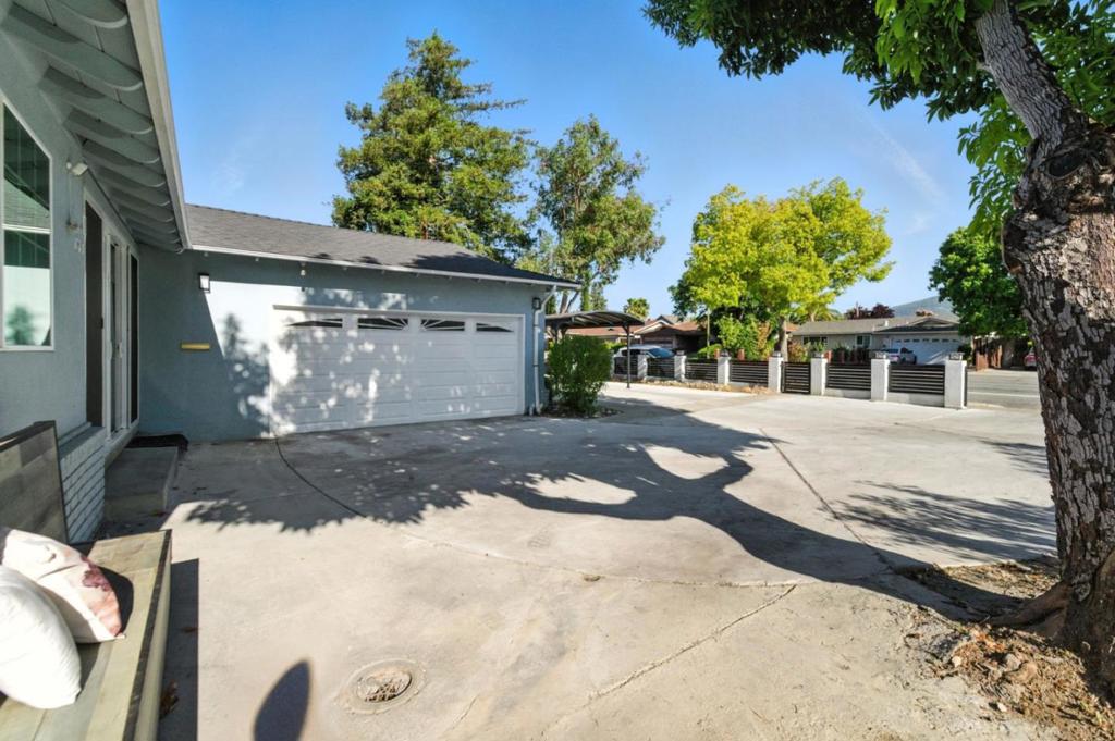 1705 Blossom Hill Road