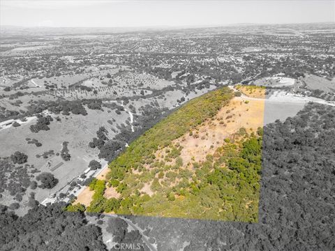 Photo of 1475 Fern Canyon, Paso Robles, CA 93446 (MLS # SC25171702) Photo of 1475 Fern Canyon, Paso Robles, CA 93446 (MLS # SC25171702)