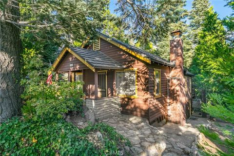 Photo of 26481 Alpine LN, Twin Peaks, CA 92391 (MLS # IG26107172)