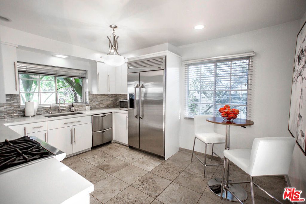 Photo of 10335 Orton Avenue, Los Angeles, CA 90064 (MLS # 26666317)