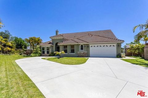 Photo of 18568 Arbor Gate Lane, Yorba Linda, CA 92886 (MLS # NP25184421) Photo of 18568 Arbor Gate Lane, Yorba Linda, CA 92886 (MLS # NP25184421)
