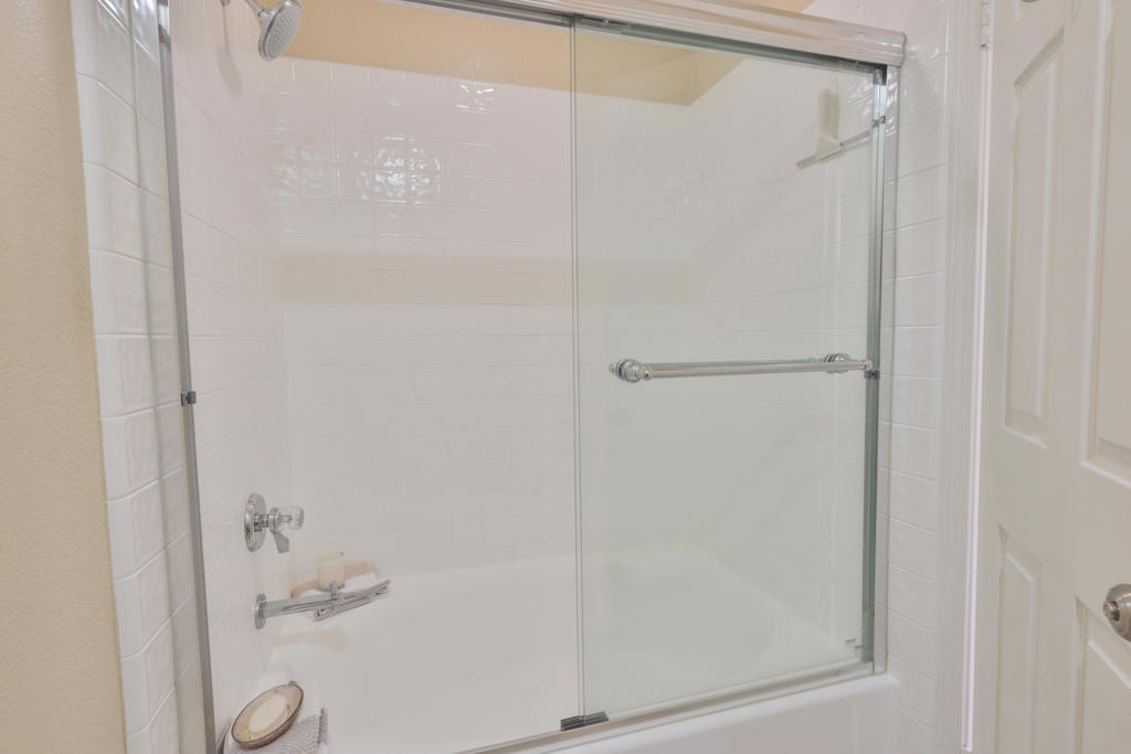 Oasis Country Club - Residential