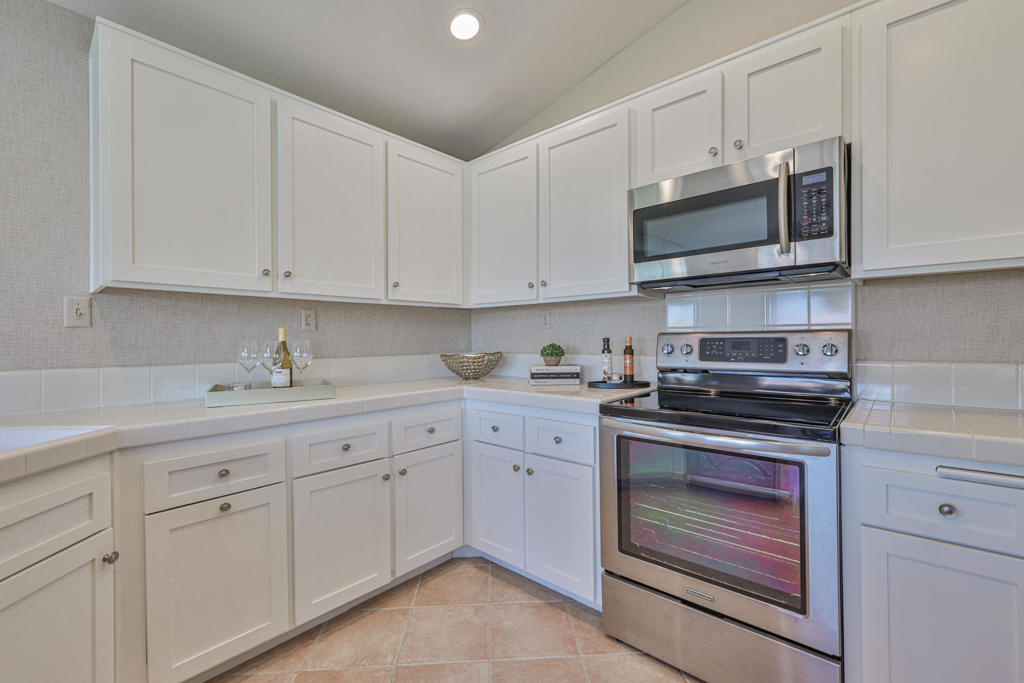 Oasis Country Club - Residential