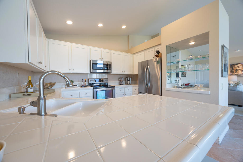 Oasis Country Club - Residential