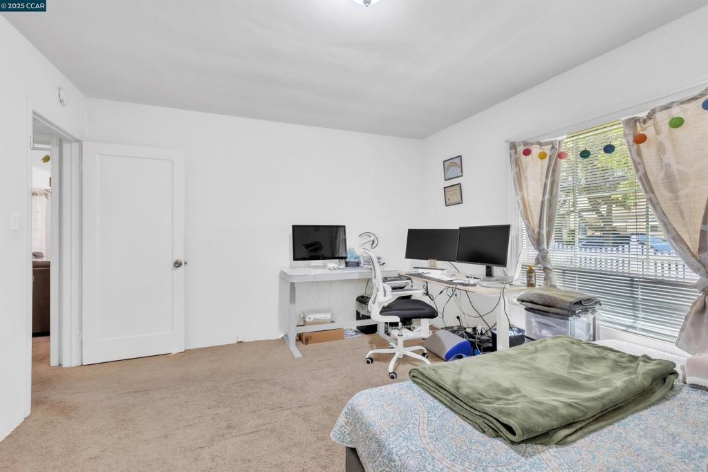 SANTA CLARA - Residential Income