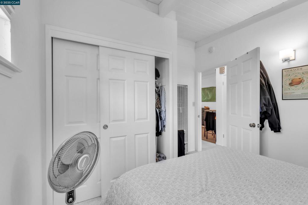 SANTA CLARA - Residential Income