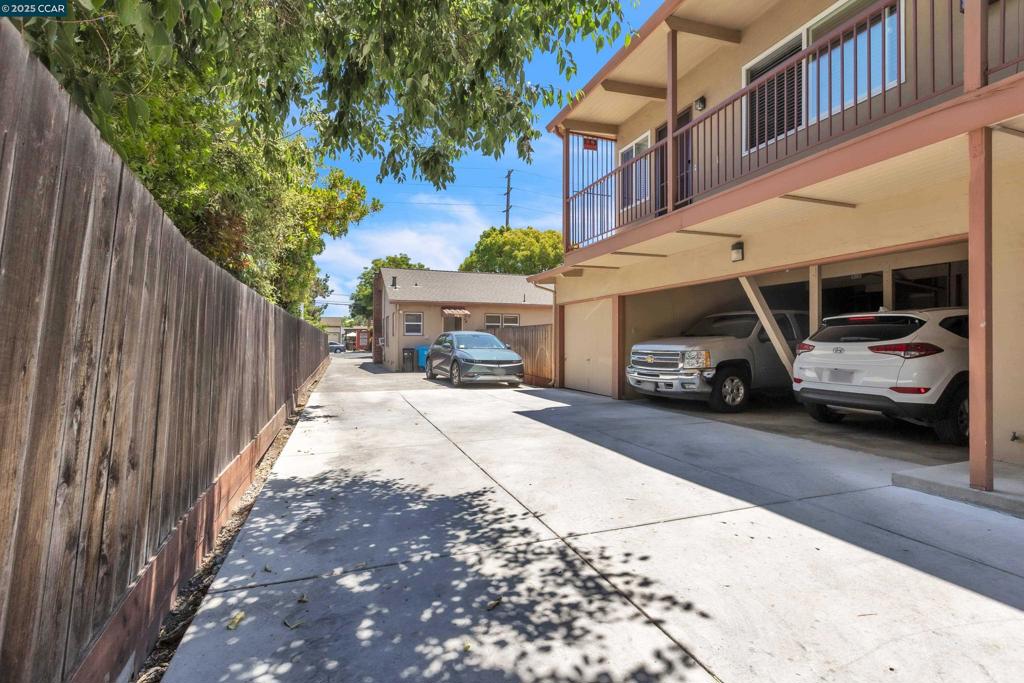 SANTA CLARA - Residential Income