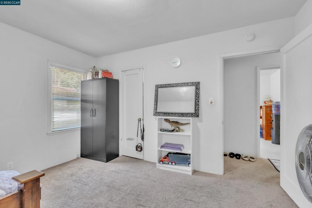 SANTA CLARA - Residential Income