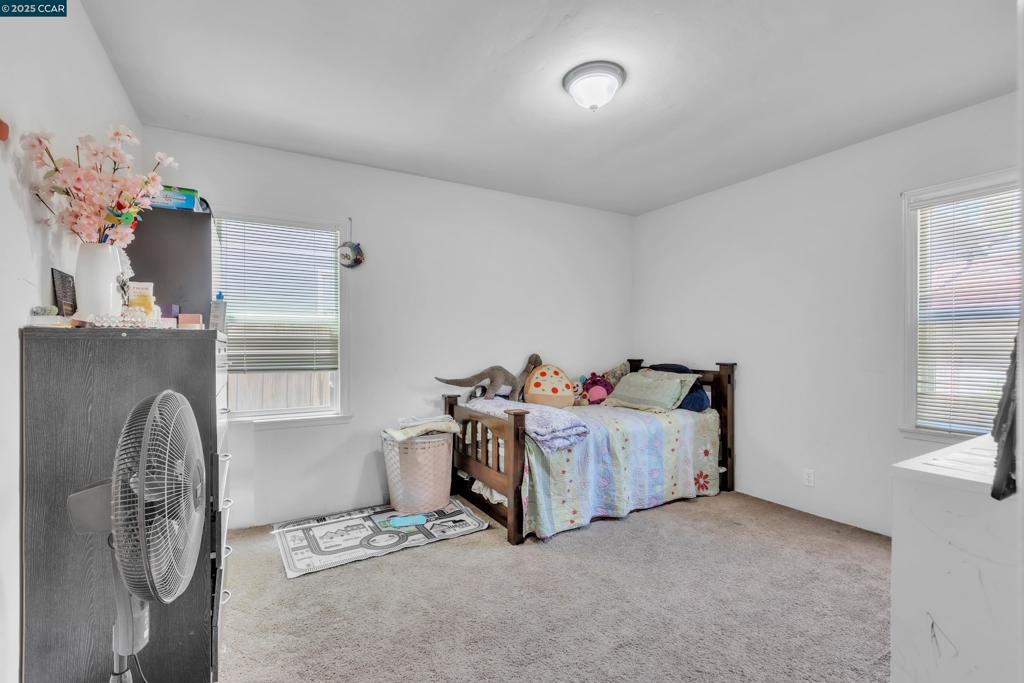 SANTA CLARA - Residential Income