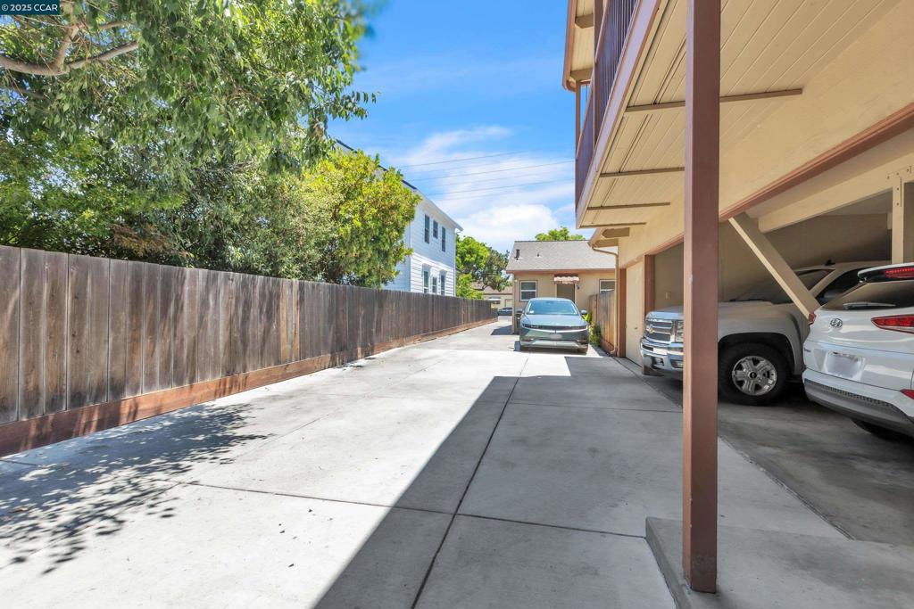 SANTA CLARA - Residential Income