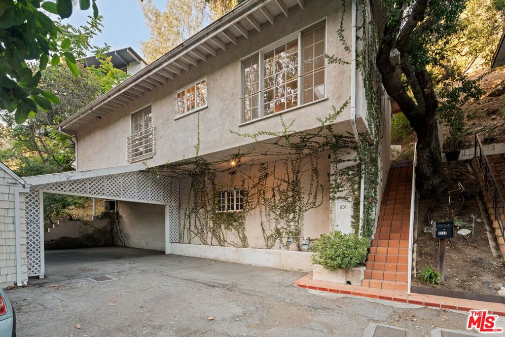 8011 Padre Lane