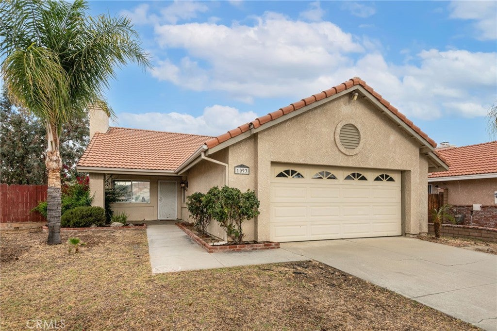 1093 Merced Way