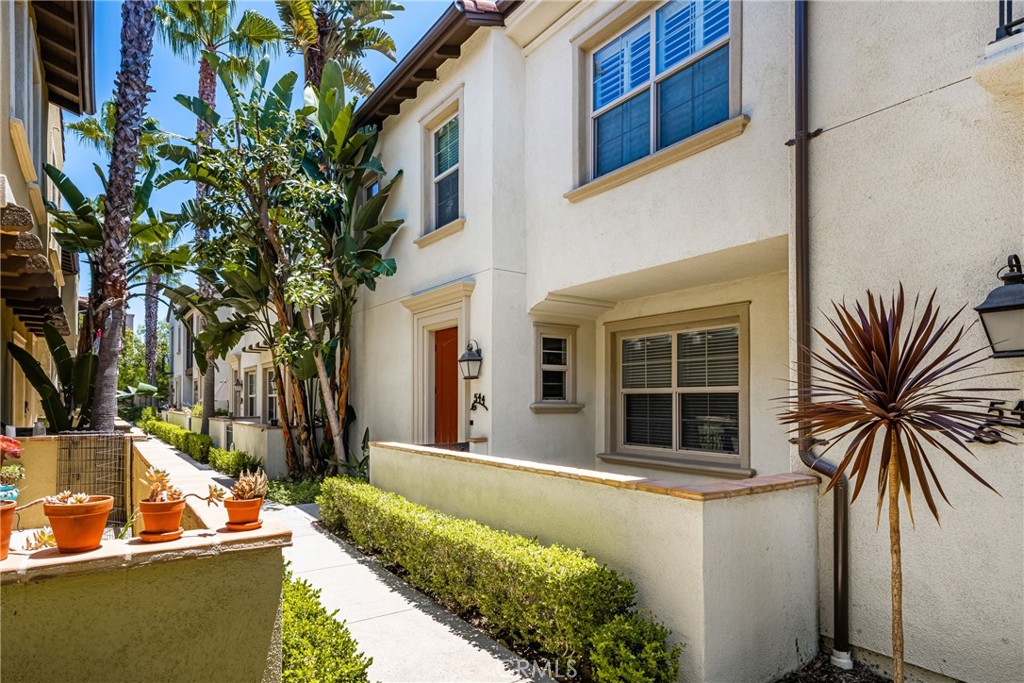 544 S Casita Street