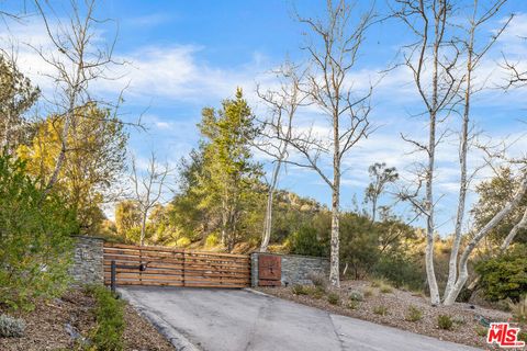 715 Crater Camp Drive Calabasas CA 91302