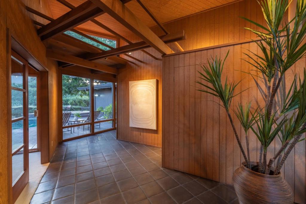 46 Middle Canyon Road