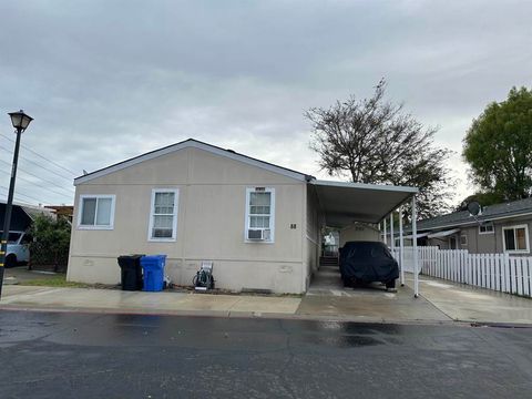 Photo of 88 88 Delta Grn Grn, Fremont, CA 94538 (MLS # 41124386)