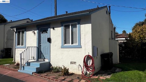Photo of 4067 Vineyard Ave AVE, Pleasanton, CA 94566 (MLS # 41151488)