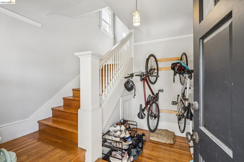 5401 Genoa