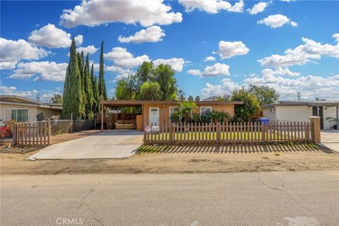 18515 14th Bloomington CA 92316