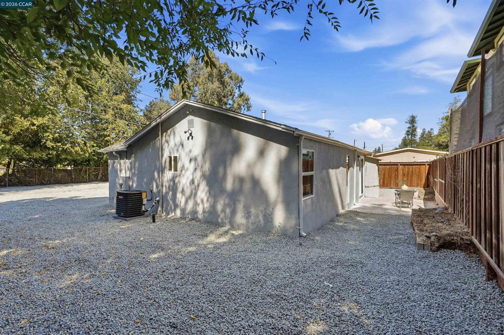 1340 Janet Ln