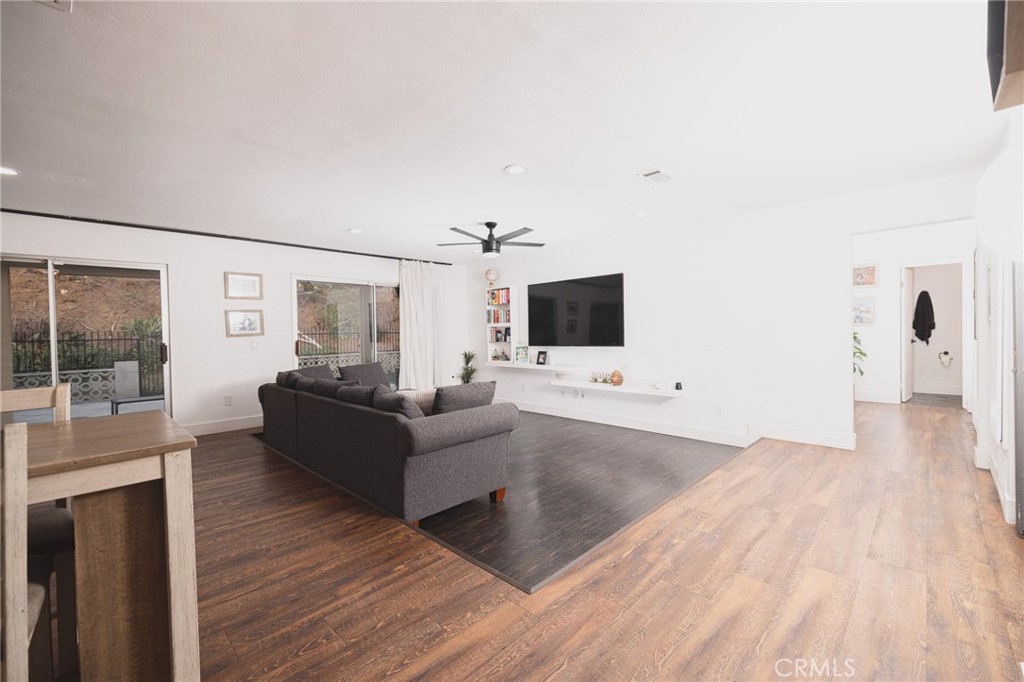 5760 Falling Leaf Lane