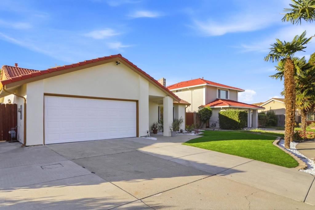 4413 Ashwood Court