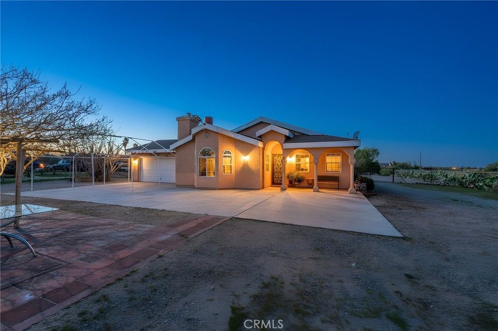 Photo of 36819 Dunford Ave, Littlerock, CA 93543 (MLS # SR26056091)