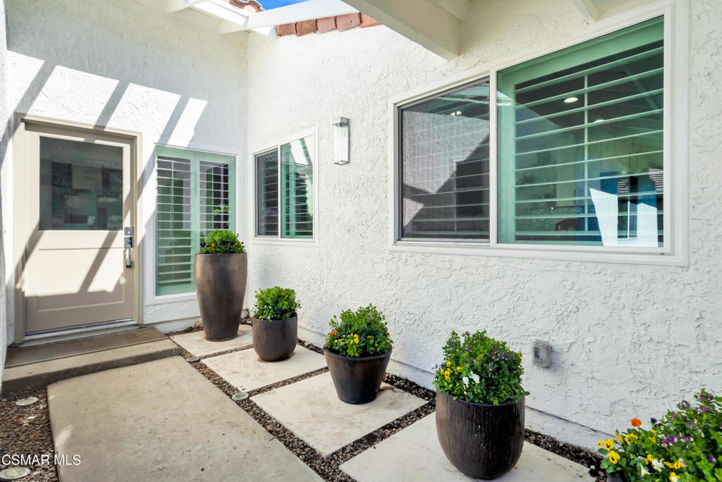 Properties 3 2679 Lakewood Place