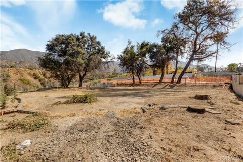 Photo of 461 W Loma Alta Dr, Altadena, CA 91001 (MLS # SR26198480)