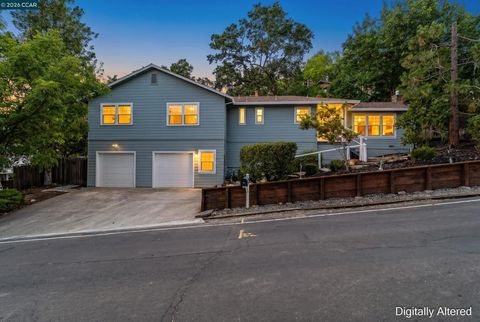 Photo of 140 Summit Rd RD, Walnut Creek, CA 94598 (MLS # 41134830)