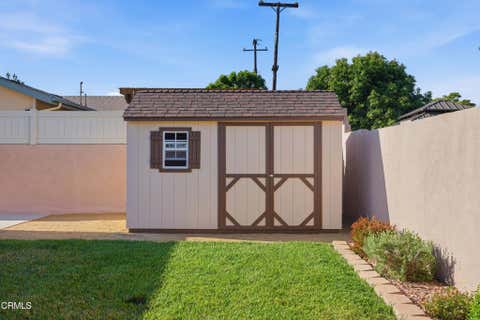 Tiny photo for 338 Hayes Avenue, Ventura, CA 93003 (MLS # V1-38403)