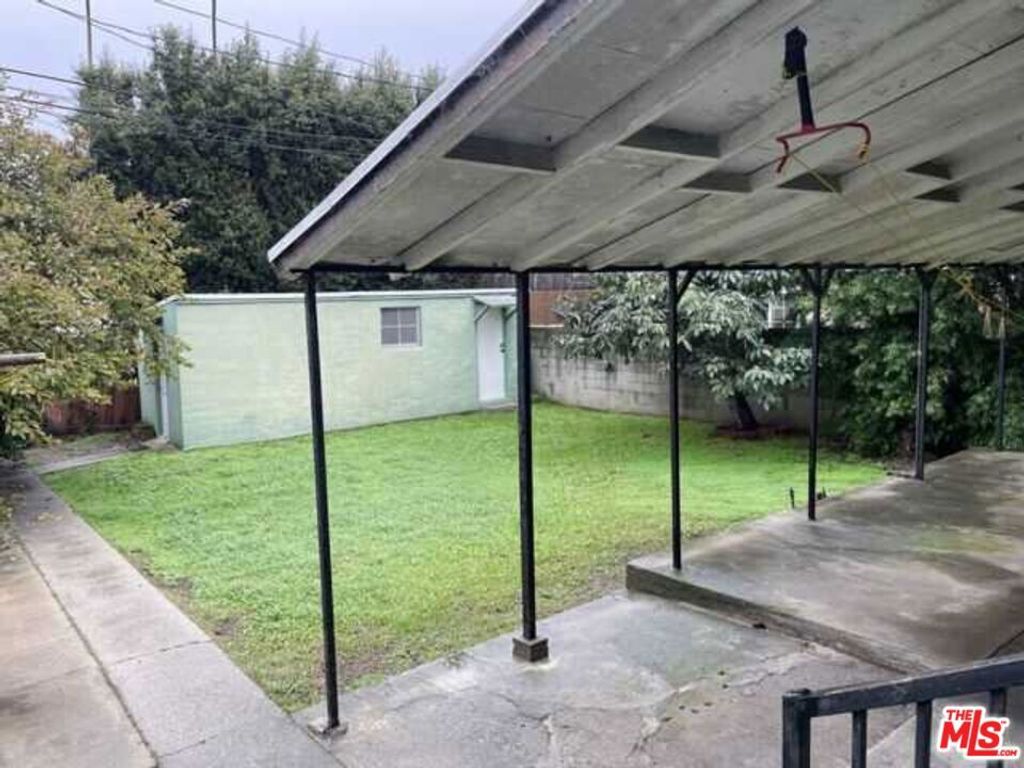 Photo of 3608 Greenfield Avenue, Los Angeles, CA 90034 (MLS # 26667431)