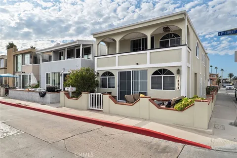 213 41st St, Newport Beach, CA 92663 - MLS#: NP25236200