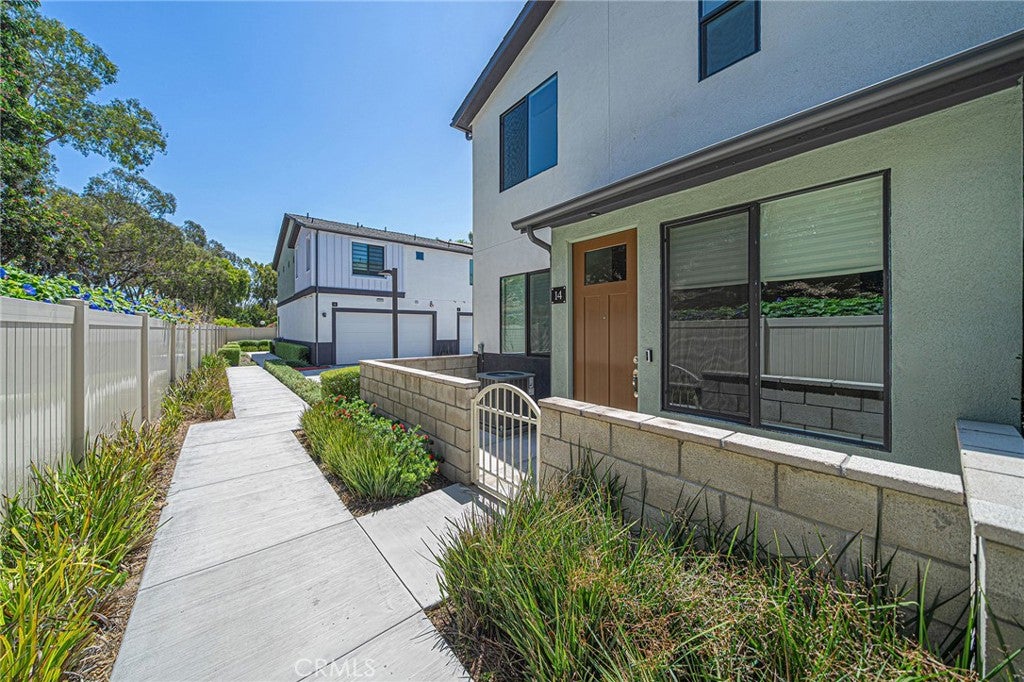 2775 W Pepper Tree 14