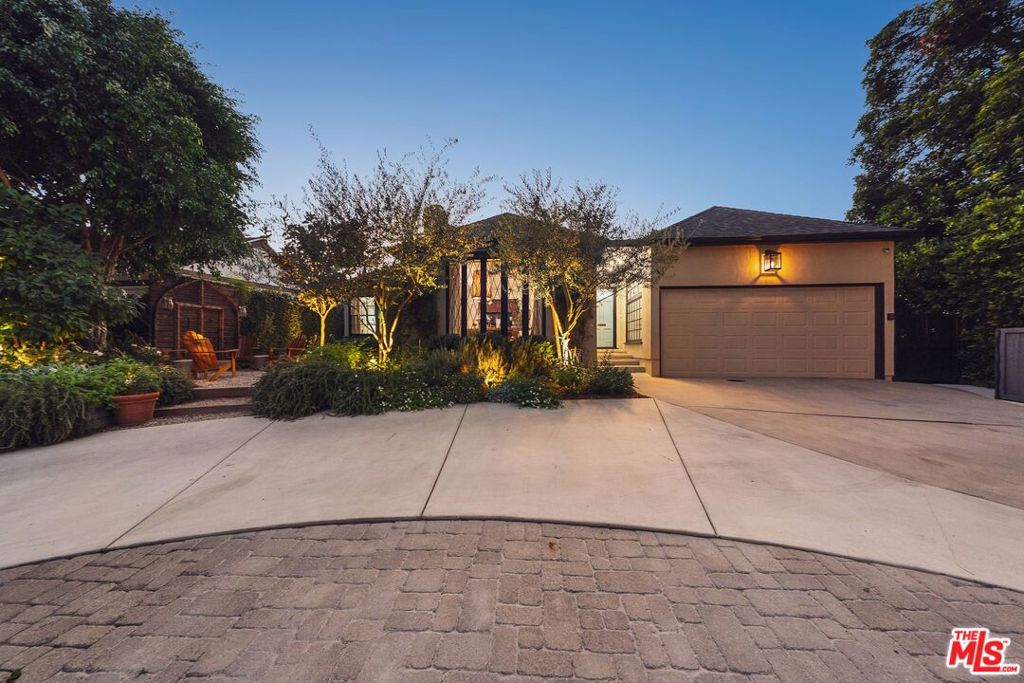 13109 Valley Vista Boulevard